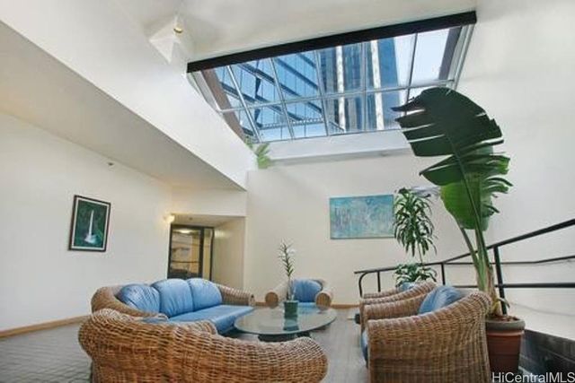 1088 Bishop Street 203, Honolulu, HI 96813