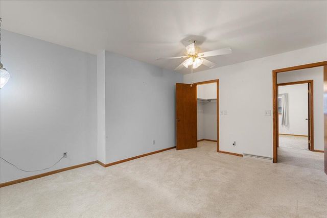 701 Tamarack DRIVE E, West Bend, WI 53095