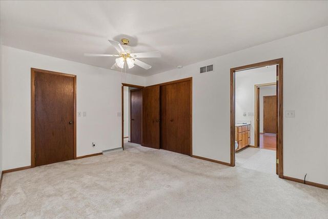 701 Tamarack DRIVE E, West Bend, WI 53095