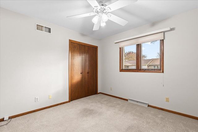 701 Tamarack DRIVE E, West Bend, WI 53095