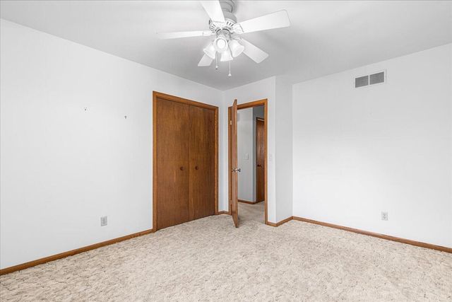 701 Tamarack DRIVE E, West Bend, WI 53095