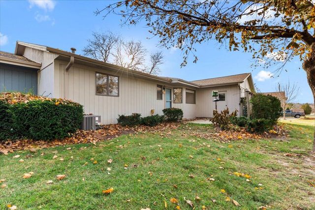 701 Tamarack DRIVE E, West Bend, WI 53095