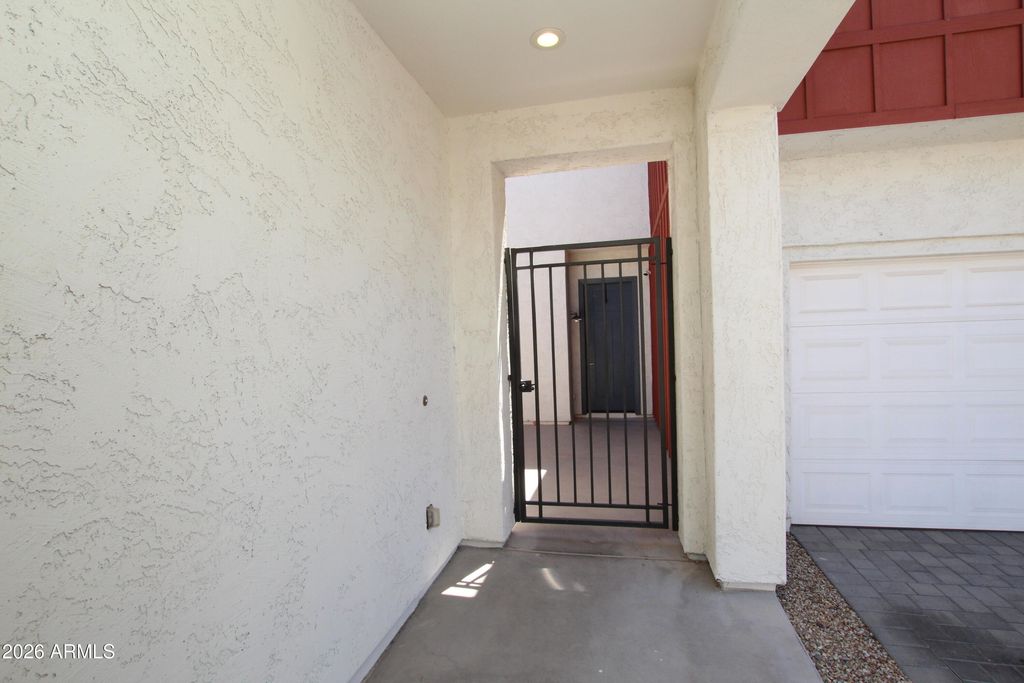 15782 W POLK Street, Goodyear, AZ 85338 — photo 4