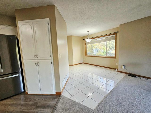 2536 131st Avenue NW, Coon Rapids, MN 55448