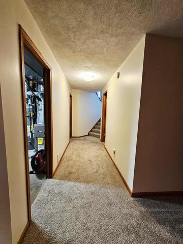 2536 131st Avenue NW, Coon Rapids, MN 55448