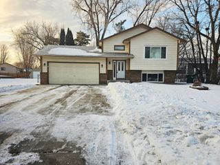 2536 131st Avenue NW, Coon Rapids, MN 55448