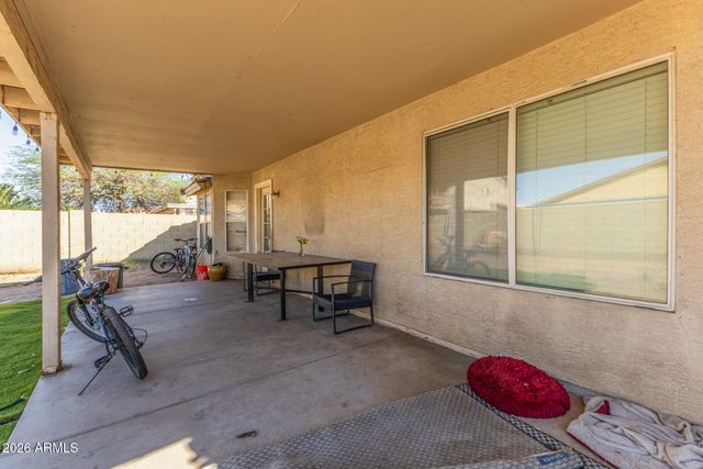 8922 W MONTE VISTA Road, Phoenix, AZ 85037