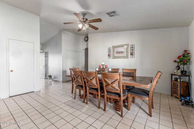 8922 W MONTE VISTA Road, Phoenix, AZ 85037