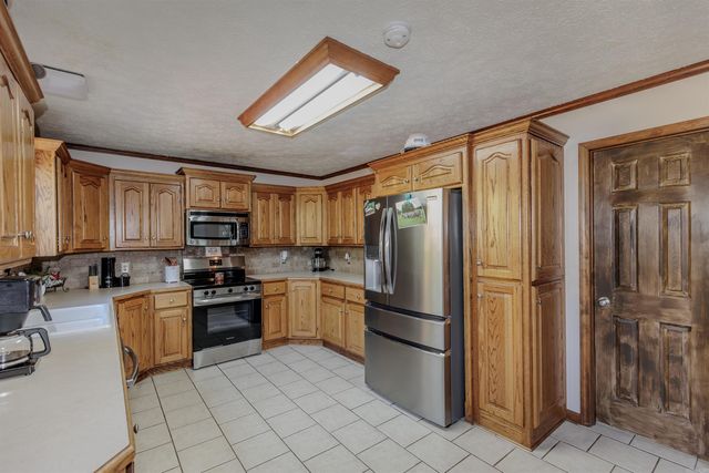 95 Cannon Hill Road, Perryville, AR 72126