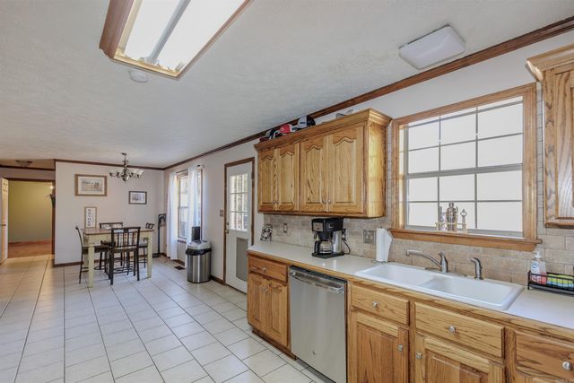 95 Cannon Hill Road, Perryville, AR 72126