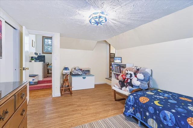 65 Neponset Heights Ave, Foxboro, MA 02035