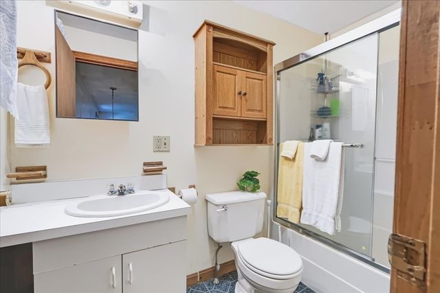 65 Neponset Heights Ave, Foxboro, MA 02035