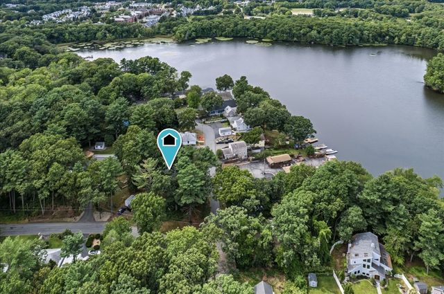 65 Neponset Heights Ave, Foxboro, MA 02035