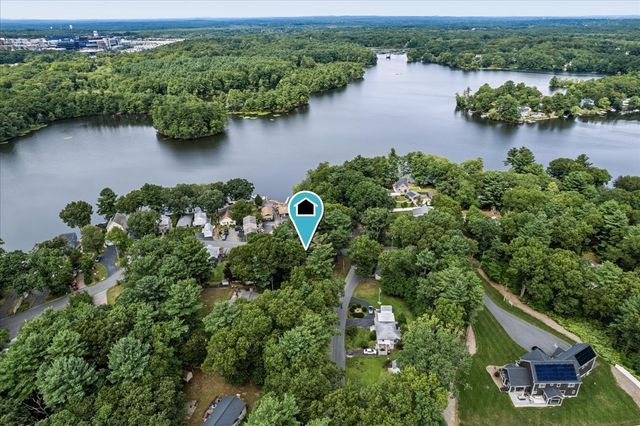 65 Neponset Heights Ave, Foxboro, MA 02035