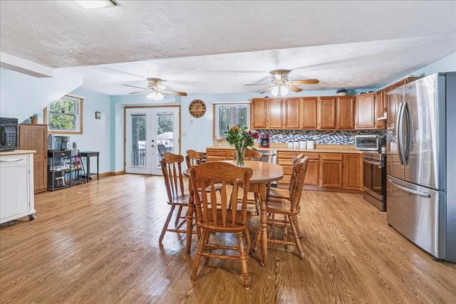 65 Neponset Heights Ave, Foxboro, MA 02035