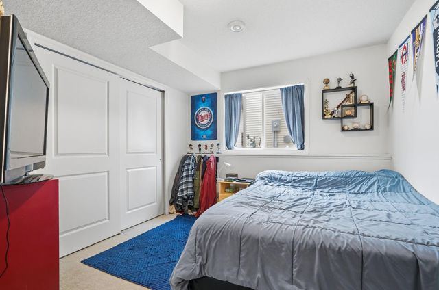 18064 Gleaming Court, Lakeville, MN 55044