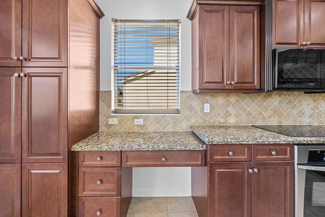 2705 Pienza Circle, Royal Palm Beach, FL 33411