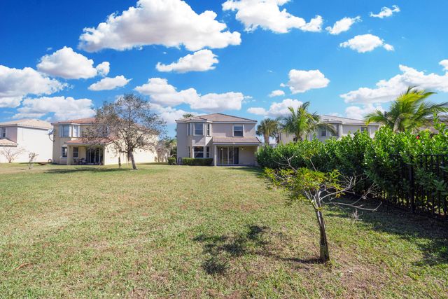 2705 Pienza Circle, Royal Palm Beach, FL 33411