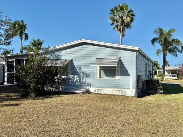 3333 Columbrina Circle, Port St. Lucie, FL 34952