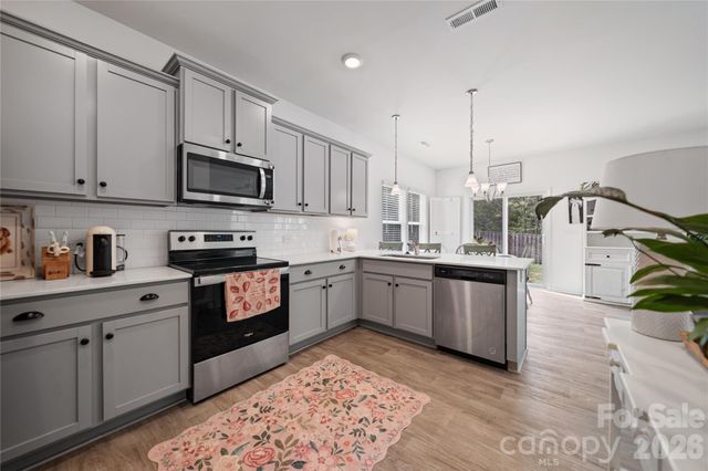141 Batten Ridge Drive, Statesville, NC 28677
