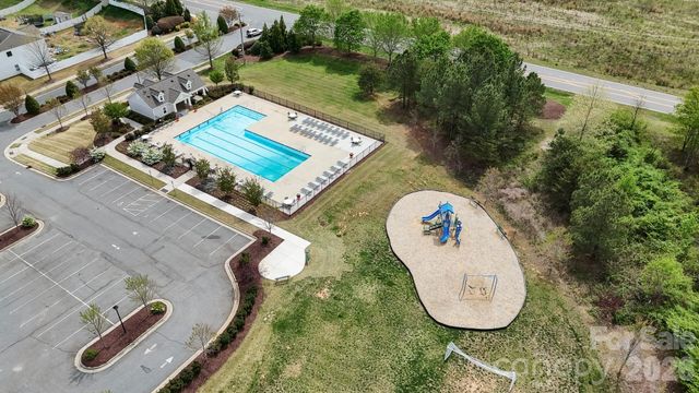 141 Batten Ridge Drive, Statesville, NC 28677