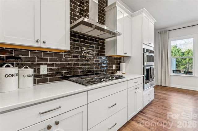 151 Heathbrook Lane, Waxhaw, NC 28173