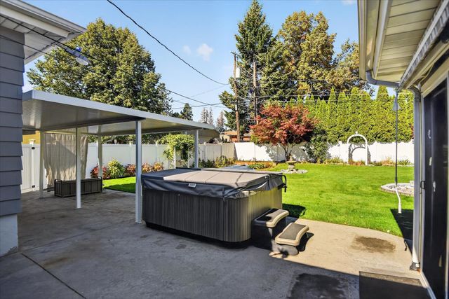 2836 W HOUSTON Ave, Spokane, WA 99208