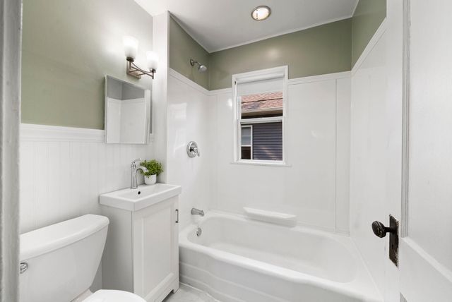 4338 James Avenue N, Minneapolis, MN 55412