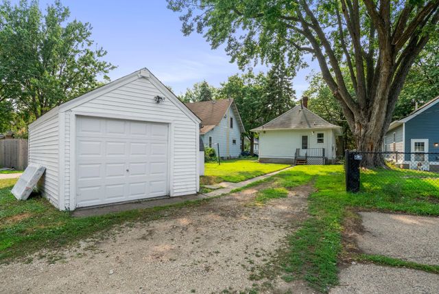 4338 James Avenue N, Minneapolis, MN 55412