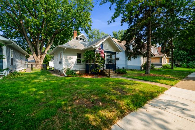 4338 James Avenue N, Minneapolis, MN 55412