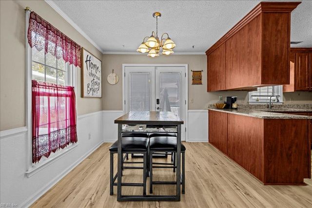 23 Long Bridge RD, Hampton, VA 23669