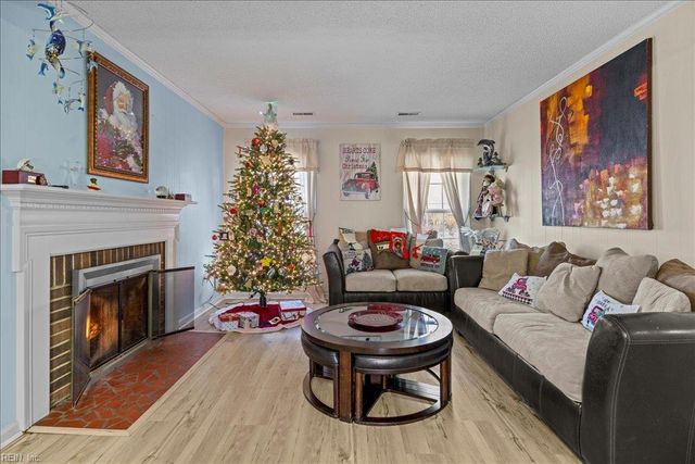 23 Long Bridge RD, Hampton, VA 23669