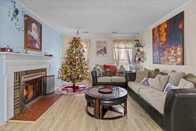 23 Long Bridge RD, Hampton, VA 23669