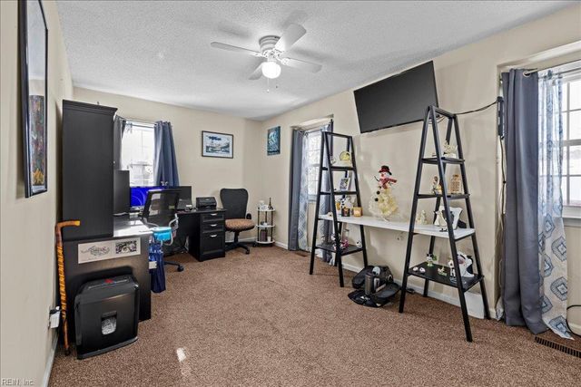 23 Long Bridge RD, Hampton, VA 23669