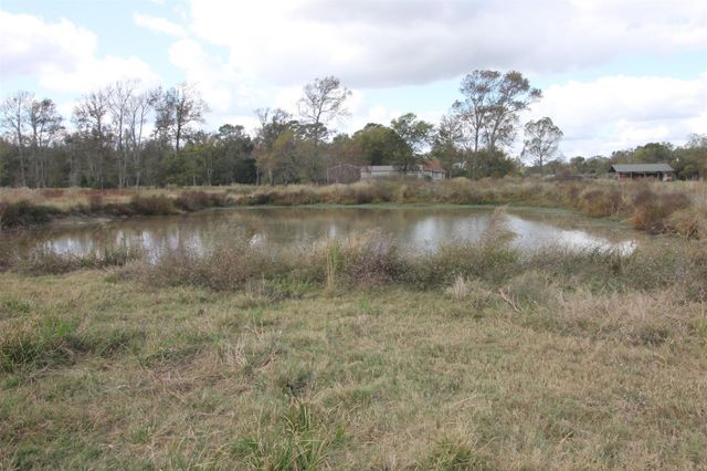 43 County Road 2355, Liberty, TX 77575