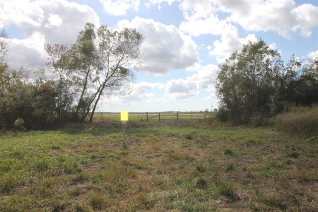 43 County Road 2355, Liberty, TX 77575