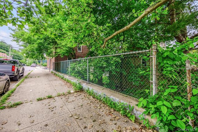 299 Tompkins Avenue, Yonkers, NY 10703