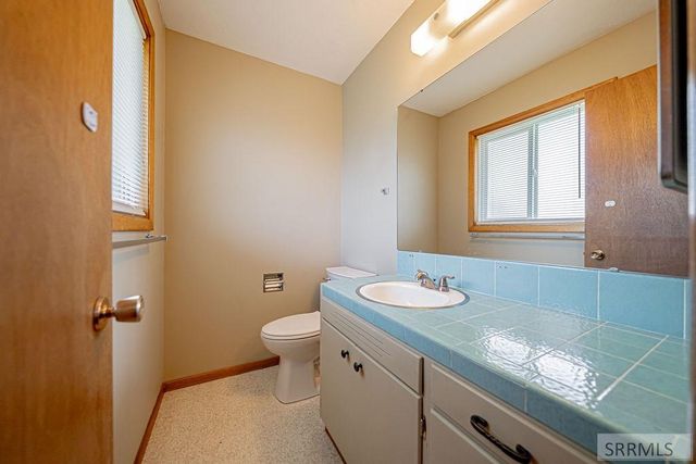 1372 Fairmont Drive, Idaho Falls, ID 83404
