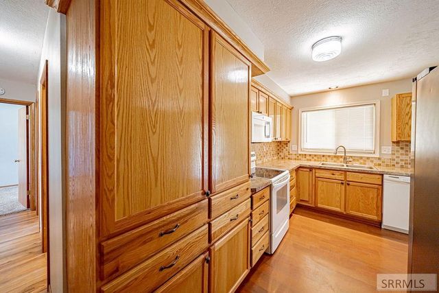 1372 Fairmont Drive, Idaho Falls, ID 83404