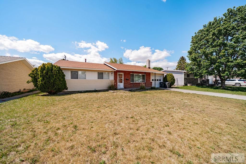 1372 Fairmont Drive, Idaho Falls, ID 83404