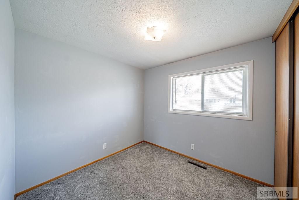 Image 14 of property listing at 1372 Fairmont Drive, Idaho Falls, ID 83404