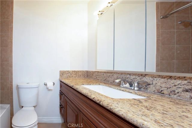 18620 Hatteras St 249, Tarzana, CA 91356