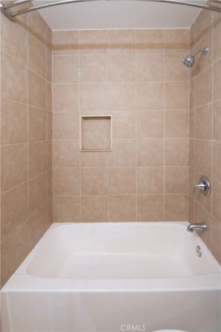 18620 Hatteras St 249, Tarzana, CA 91356