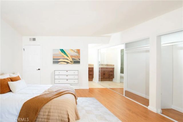 18620 Hatteras St 249, Tarzana, CA 91356