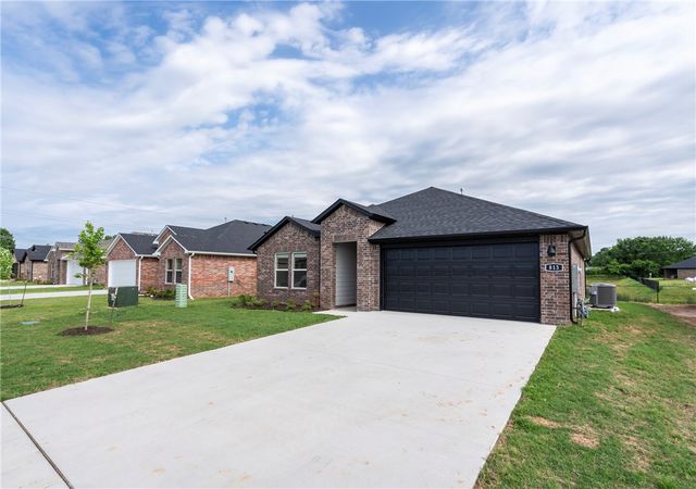 813 Heeler Avenue, Lowell, AR 72745