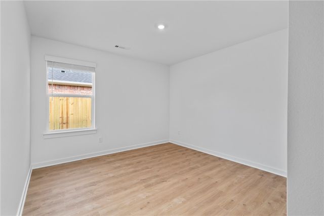 813 Heeler Avenue, Lowell, AR 72745