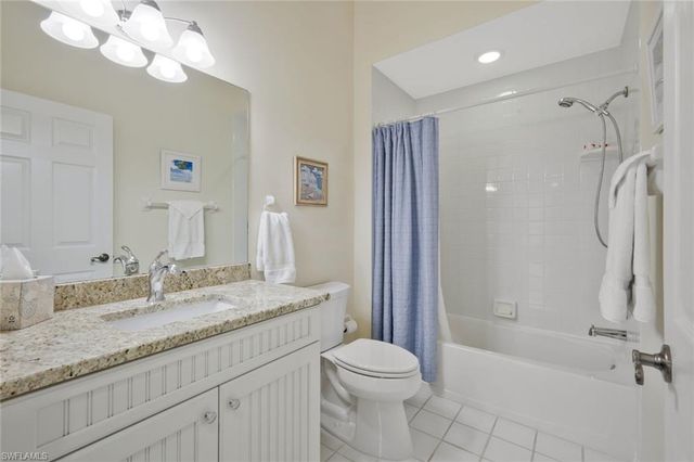 1036 Egrets Walk CIR 201, Naples, FL 34108