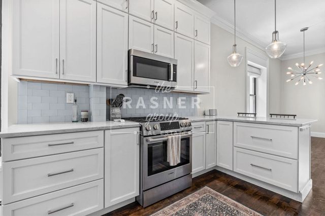 366 West Broadway 4, Boston, MA 02127