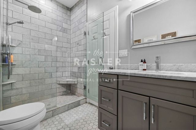 366 West Broadway 4, Boston, MA 02127