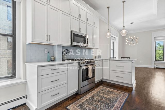 366 West Broadway 4, Boston, MA 02127